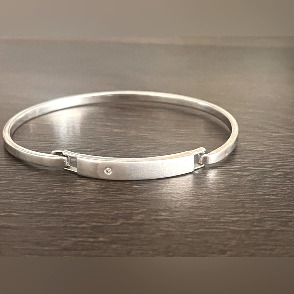 Sterling Silver & Diamond Hot Diamonds UK Bezel Set Diamond Bar Latch Br…